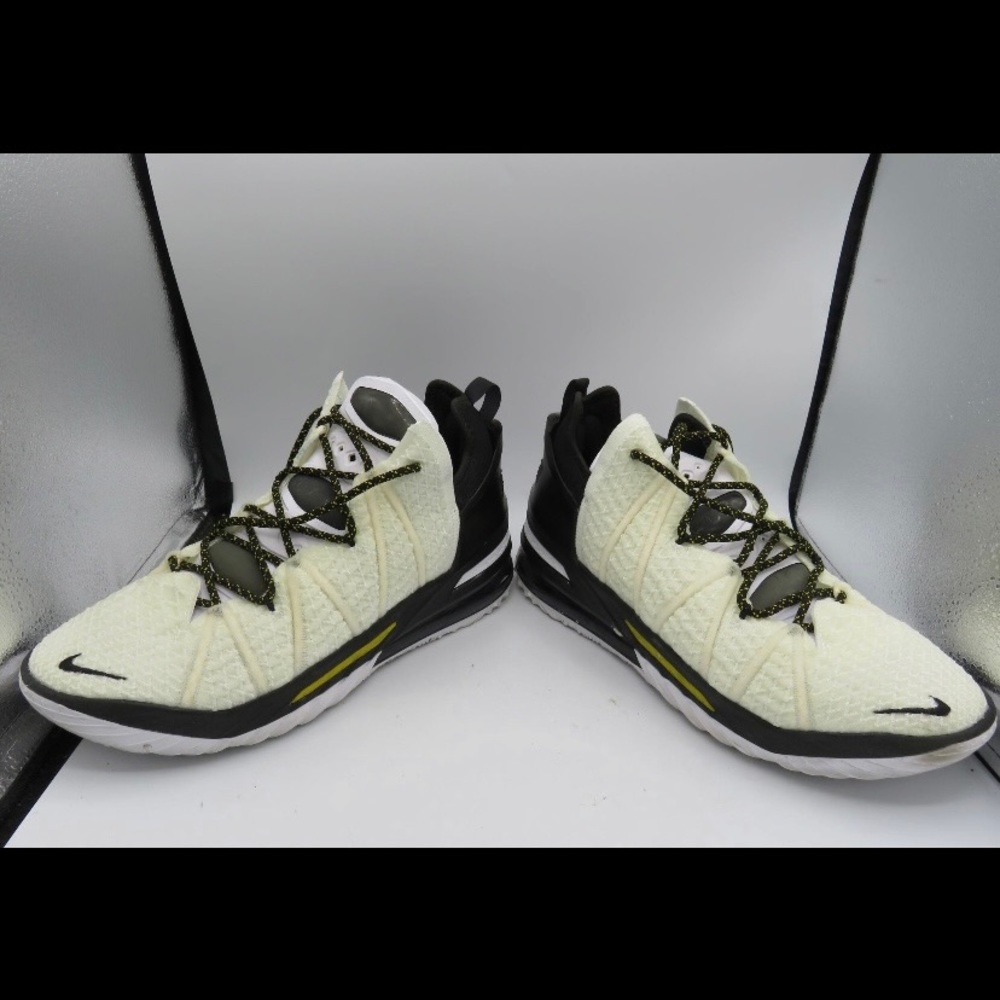 Nike Lebron XVIII Men’s Size 11.5 -Used- CQ9283-100 No shoe souls